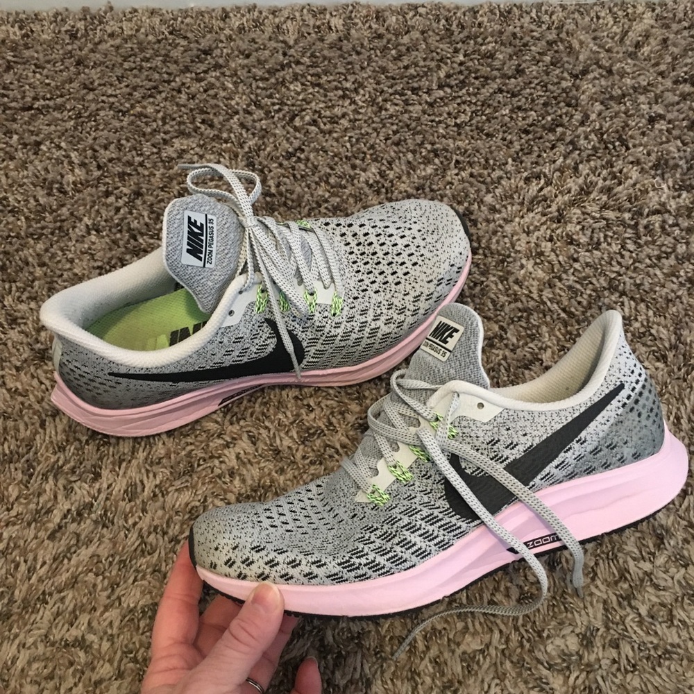 Nike Tennis shoes